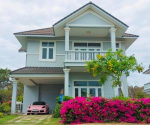 Biệt Thự 3 Phòng Ngủ (Three-Bedroom Villa)