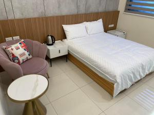 Phòng Giường Đôi Có Phòng Tắm Riêng (Double Room with Private Bathroom)