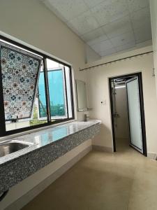 Căn Hộ Nhìn Ra Sông Cho Gia Đình (River View Family Apartment)