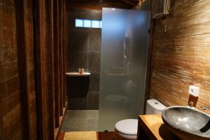 Phòng Giường Đôi Có Sân Hiên (Double Room with Terrace)