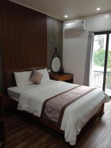 Phòng Giường Đôi Có Ban Công (Double Room with Balcony)