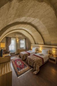 Deluxe Cave Room with Terrace room in Goreme Kaya Otel
