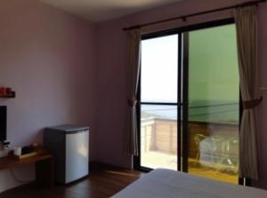 Phòng Giường Đôi Nhìn Ra Biển (Double Room with Sea View)