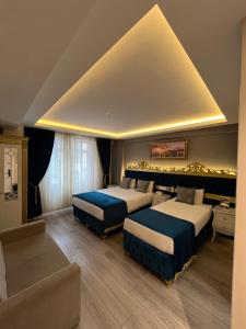 Standard Quadruple Room room in ConstantinopolisHotel