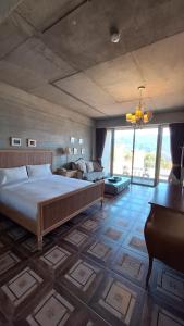 Phòng Đôi Loại Sang (Deluxe Double Room)
