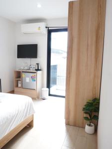 Căn Hộ Có Sân Hiên (Apartment with Terrace)