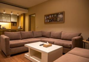 Deluxe One-Bedroom Suite with Balcony room in Saifi Suites