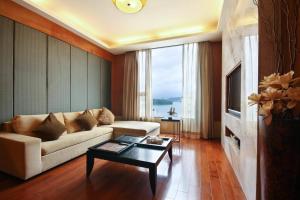 Phòng Suite (Suite Room)