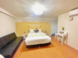 Phòng Giường Đôi Có Ban Công (Double Room with Balcony)