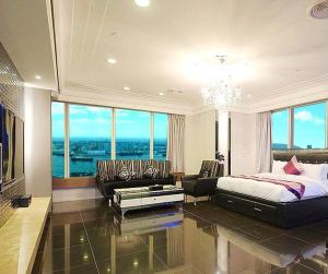 Phòng Có Giường Cỡ King Nhìn Ra Biển (King Room with Sea View)