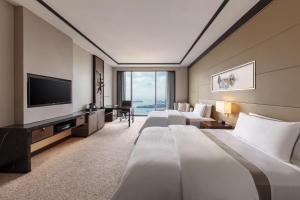 Westin Club, High Floor, Twin Bed, Club Lounge Access