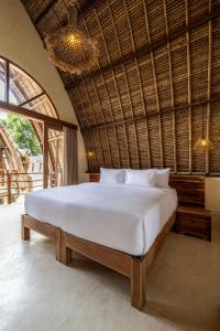 Phòng Giường Đôi Có Ban Công (Double Room with Balcony)