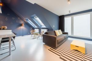 Two-Bedroom Apartment with Terrace room in Smartflats Design - Les Postiers