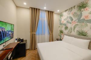 Phòng Superior giường đôi lớn (Superior Queen Room)