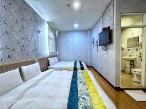 Phòng Tiêu Chuẩn 4 Người (Standard Quadruple Room)