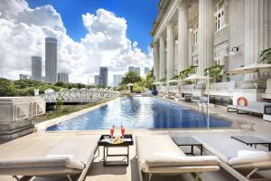 Phòng Hai Giường Đơn Sân Thủ Tướng (Premier Courtyard Twin Room)
