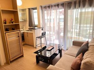 One-Bedroom Apartment - 2nd Floor room in Elvita Apartments