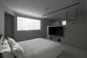 Phòng Tiêu Chuẩn Giường Đôi Lớn (Standard Queen Room)