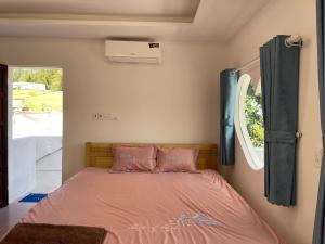 Phòng Giường Đôi có Ban công và Nhìn ra Biển (Double Room with Balcony and Sea View)