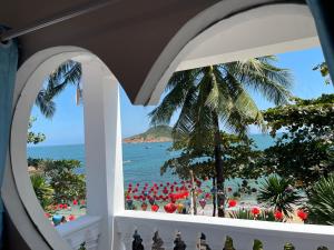 Phòng Giường Đôi có Ban công và Nhìn ra Biển (Double Room with Balcony and Sea View)