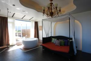 Suite Gia Đình Deluxe (Deluxe Family Suite)