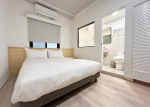 Phòng Giường Đôi Nhỏ (Small Double Room)