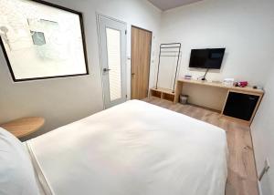 Phòng Giường Đôi Nhỏ (Small Double Room)