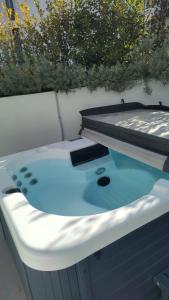 Acropolis Suite with Hot Tub room in Koniama Acropolis