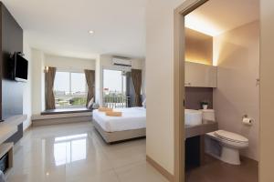 Studio (Double Bed)