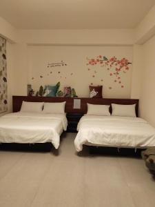 Phòng 2 giường đơn có ban công (Twin Room with Balcony)