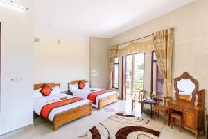 Phòng 4 người Nhìn ra cảnh Núi non (Quadruple Room with Mountain View)