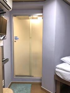 Phòng Đơn Có Phòng Tắm Riêng (Single Room with Private Bathroom)