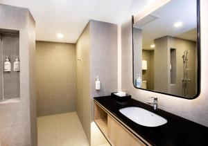 1 Queen Suite Kitchenette