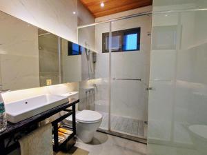 Phòng Giường Đôi Nhìn Ra Hồ Nước (Double Room with Lake View)