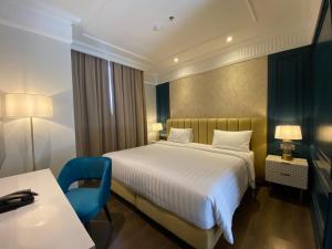 Superior King Room - Hollywood Bed