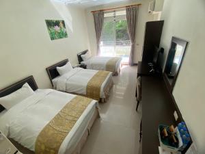 Phòng 3 Người Có Phòng Tắm (Triple Room with Bathroom)