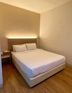 Phòng Tiêu Chuẩn Giường Đôi (Standard Double Room)