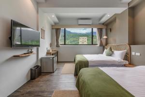 Quadruple Room with Mountain View - Pet Friendly