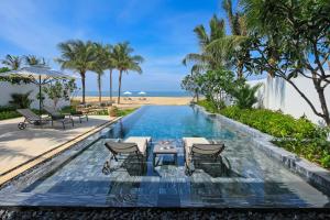 Biệt Thự Đối Diện Bãi Biển 4 Phòng Ngủ The Level (The Level 4 Bedroom Beachfront Villa)