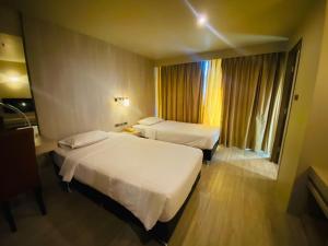 Premium Superior Twin Bed