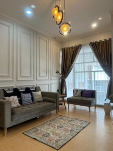 Biệt Thự (Villa)