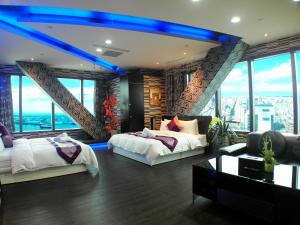 Phòng Deluxe Có 2 Giường Cỡ Queen (Deluxe Queen Room with Two Queen Beds)