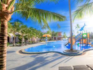 Phòng Premium hướng bể bơi giường đôi (Premium Pool View Double Room)