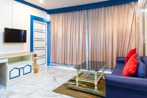 Phòng Deluxe Giường Đôi Có Ban Công (Deluxe Double Room with Balcony)