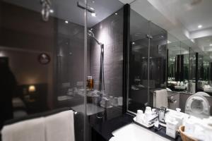 Phòng Tiêu chuẩn Giường đôi Không có cửa sổ (Standard Double No Window )