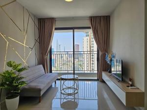 Căn Hộ 3 Phòng Ngủ (Three-Bedroom Apartment)