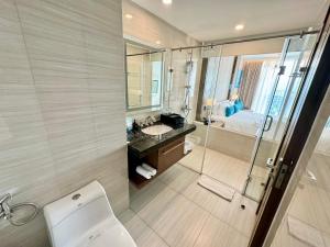 Phòng Deluxe Giường Đôi Nhìn Ra Biển Từ Phía Bên Cạnh (Deluxe Double Room with Side Sea View)