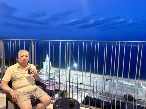 Suite Có Giường Cỡ King Nhìn Ra Biển (King Suite with Sea View)