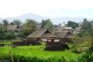 Phòng Giường Đôi Nhìn Ra Núi (Double Room with Mountain View)