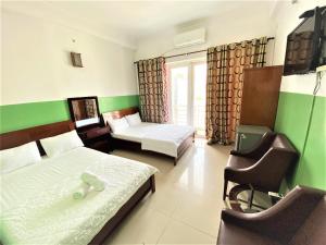 Suite Gia Đình Có Ban Công (Family Suite with Balcony)
